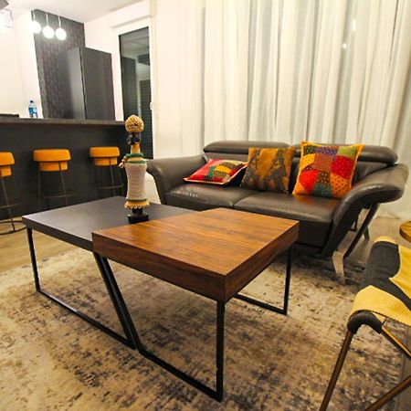Skyview Luxury Appartement A Монтеврен Екстериор снимка