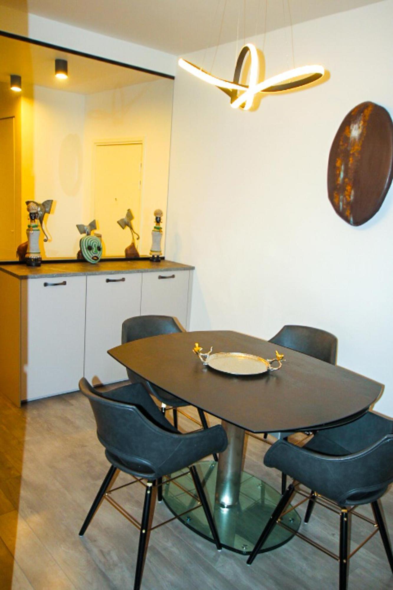 Skyview Luxury Appartement A Монтеврен Екстериор снимка